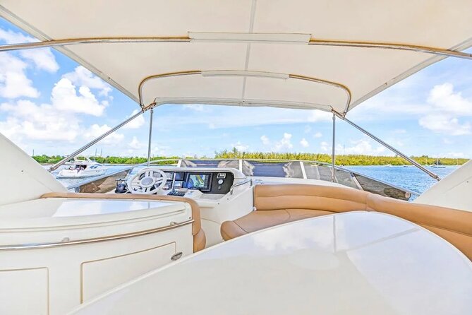 55 Azimut Yacht Charter With Captain and Mate - Common Questions