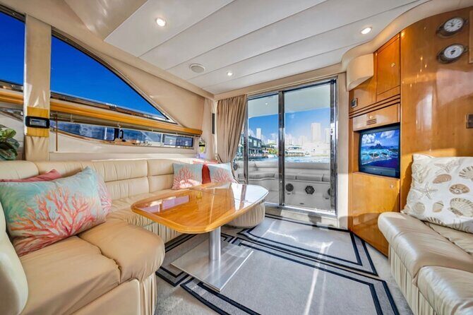 55ft 1 Hour FREE Miami Yacht Rental 3 to 6 Hours 13 People - How the Price Reflects the Value