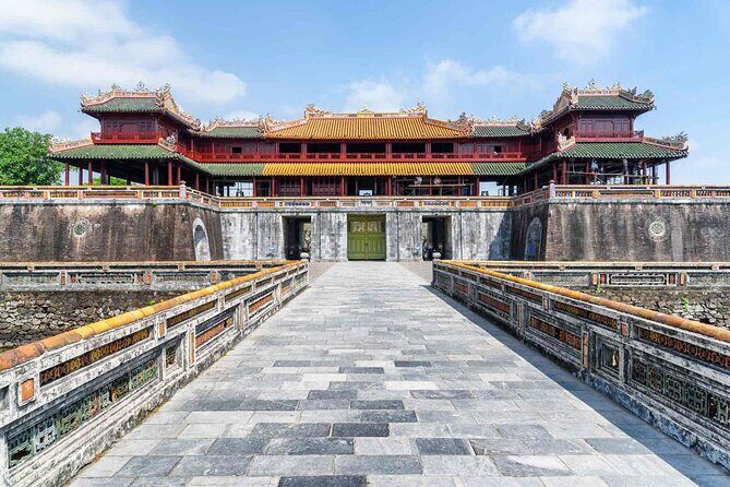 5D4N Central Vietnam Tour: Hoi An, Hue & Da Nang Discovery - Journey to Hue: Scenic Drive and Imperial Grandeur