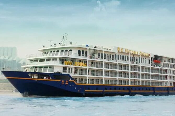 5D4N Yangtze River Cruise:Yichang to Chongqing by Victoria Cruise - Good To Know