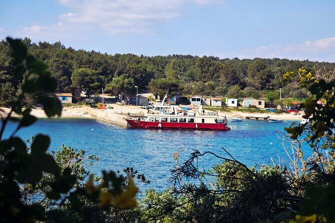 5h Kamenjak Uvala Polje Sandra Boat Trip from Medulin with Lunch - Lunch on Board: Fresh, Flavorful, and Varied