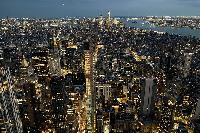 5th Avenue Stroll and Sunset at the Empire State Building - Exploring New York City in a Nutshell