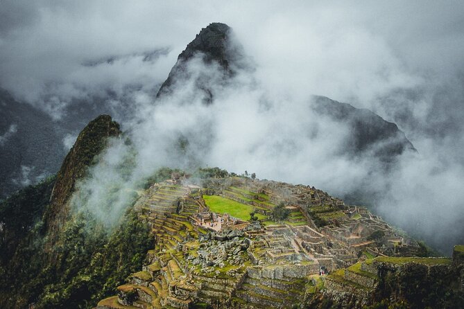 6-Day Group Tour: Cusco, Sacred Valley, Machu Picchu, Titicaca - Itinerary and Attractions