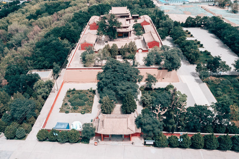 6-day luxury tour of the Hexi Corridor in Gansu (supports foreign guest registration + intangible cultural heritage handicraft experience + Singing Sand Mountain makeup) - What the price includes, and where costs add up