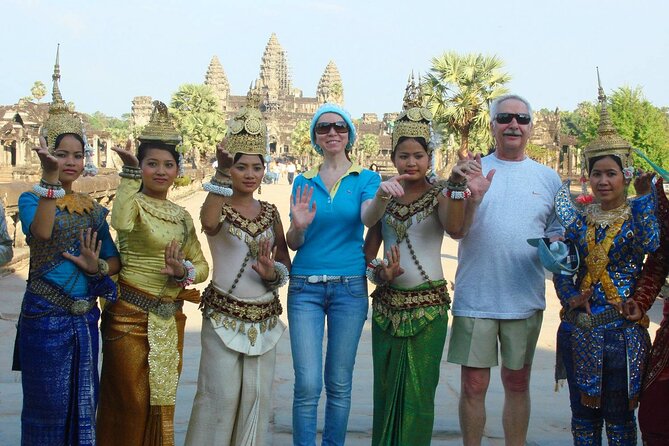 6-Day Private Cambodia Tour to Angkor Wat in Siem Reap and Phnom Penh - Accommodations and Meals Included