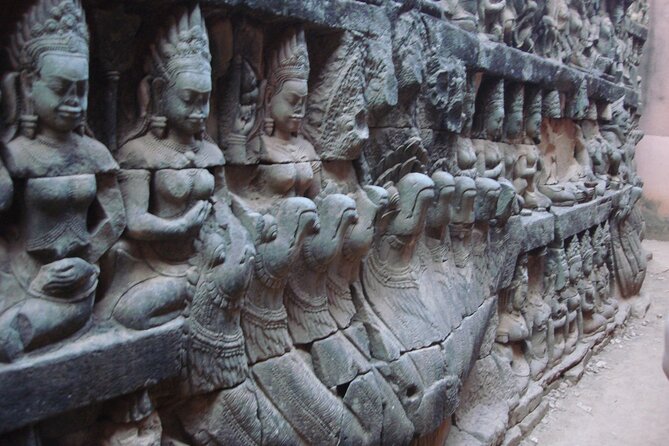 6-Day Private Cambodia Tour to Angkor Wat in Siem Reap and Phnom Penh - Transportation Details