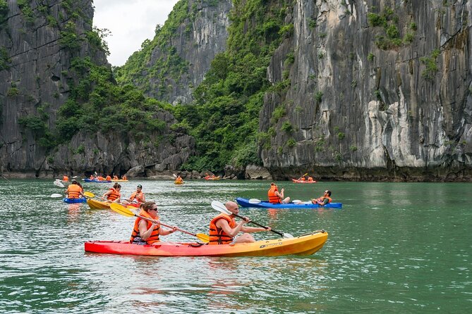 6-Day Private Cruising and Trekking at Fansipan and Ha Long Bay - Private Cruise in Ha Long Bay