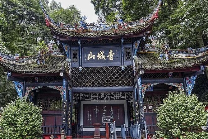 6-Day Tour Dujiangyan, Qingcheng Mountain, Chengdu Panda Base - The Practical Aspects