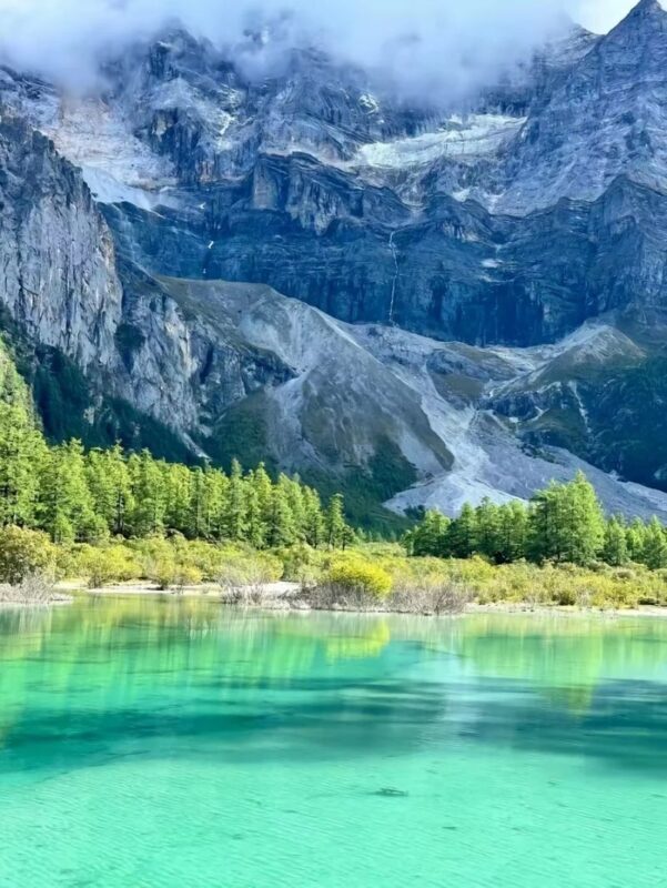 6-Day Tour to Daocheng Yading and Mount Siguniang in Sichuan (Stay in Yading Village, Can upgrade to a large 7-seater nanny car) - Altitude, comfort and who should book