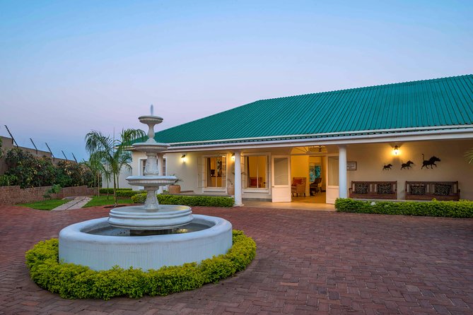 6 Days / 5 Nights Batonka Guest Lodge Package - Accommodation Details