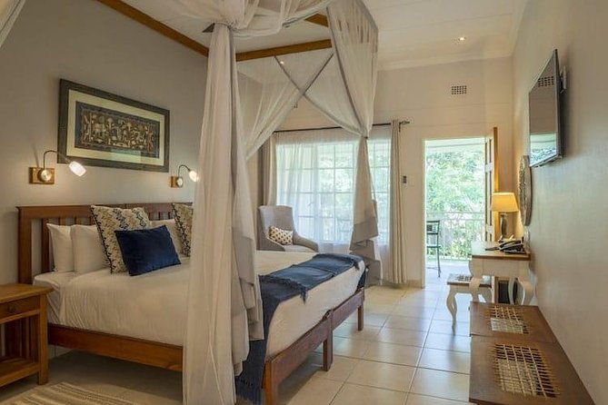 6 Days / 5 Nights Batonka Guest Lodge Package - Sightseeing and Activities
