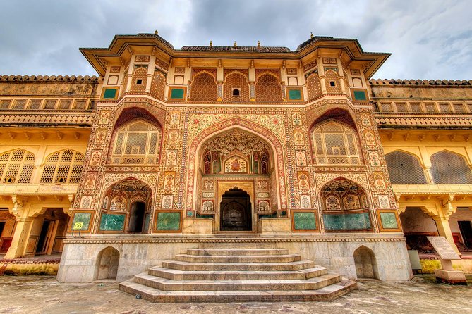 6 Days Golden Triangle Tour With Udaipur : Delhi, Agra and Jaipur - Tour The Sum Up