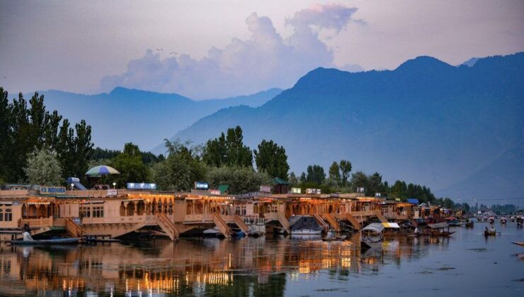 6 Days Kashmir Tour With Gulmarg, Pahalgam and Sonamarg - Booking and Reservation Information