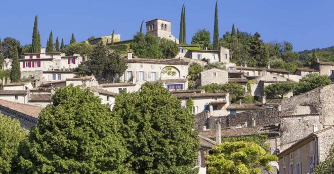 6 Days Women Summer Camp in a French Château - Daily Schedule and Activities