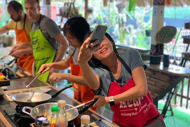 6-Hour Akha Tribe Culture and Cooking Class in Chiang Mai - Tour Duration and Maximum Travelers