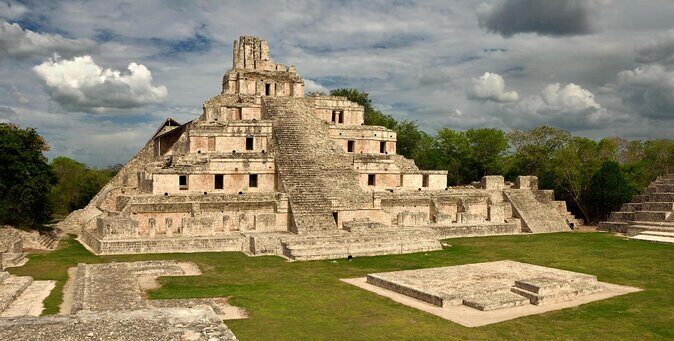 6-hour Guided Tour to Uxmal and Kabah Express - Experience the Ancient Mayan Cities of Uxmal and Kabah in Just 6 Hours