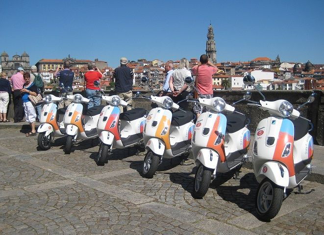 6-Hour Porto by Vespa - Why Choose a Vespa Tour?