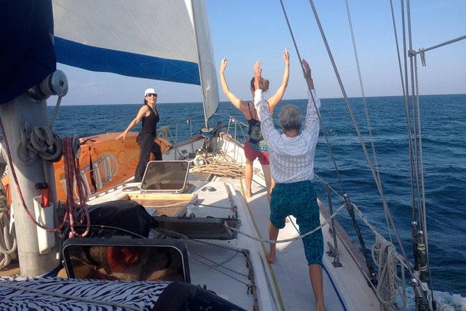 6 Hour Sailing Tour of Vineyard Haven Harbor and Sound - Meeting and Pickup