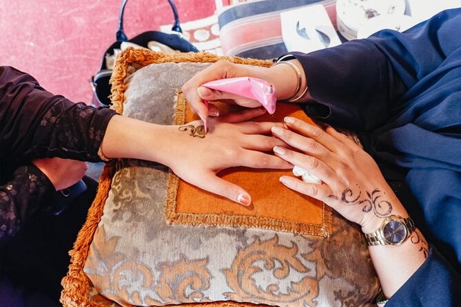 6 Hour Thrilling Desert Safari in 4x4 With Entertainment Show - Traveler Reviews and Ratings