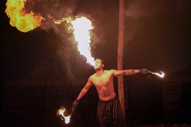 6 Hour Thrilling Desert Safari in 4x4 With Entertainment Show - Affordable Pricing Options