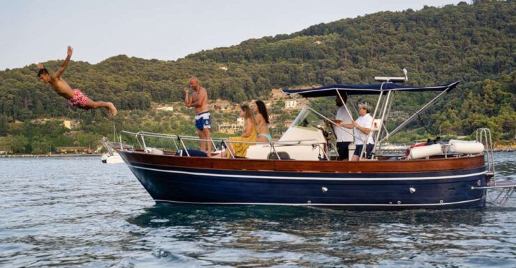6-Hour Tour: Gulf of Poets, Villages, and Three Islands - Boat Experience Details