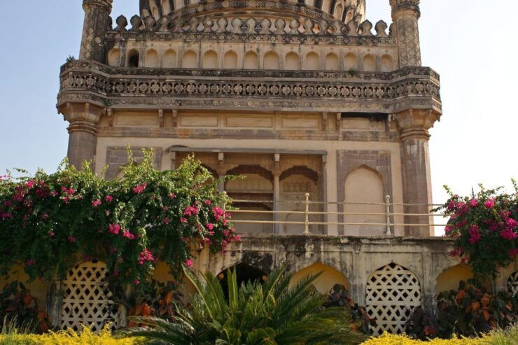 6-Hours Golconda Fort & Qutub Shahi Tombs Tour With Transfer - Tour Overview