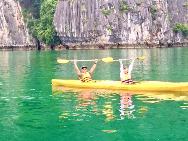 6 Hours Ha Long Bay Group Tour:Sung Sot-Ti Top-Kayaking - What to Bring