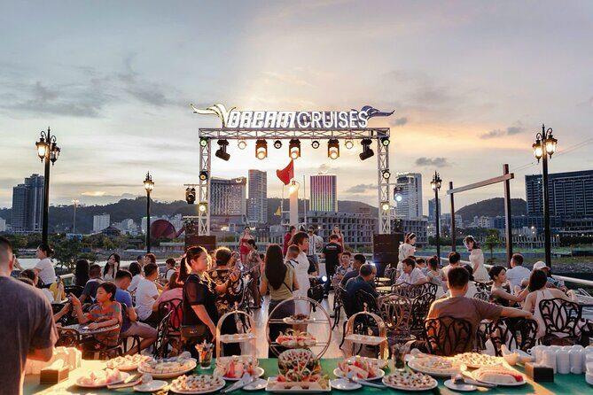 6 hours luxury V Dream Cruise day tour - Introduction