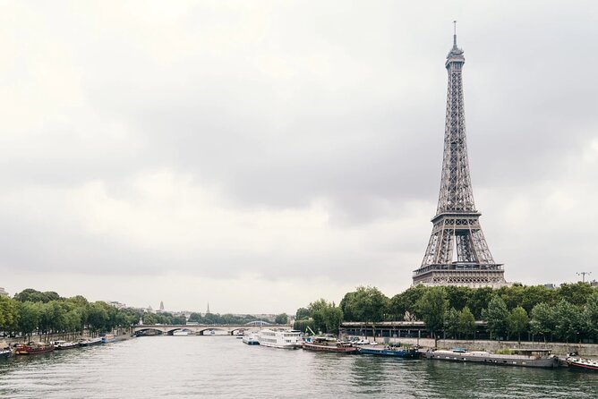 6 Hours Paris City Tour With Seine River Dinner Cruise and Hotel Pickup - Seine River Dinner Cruise