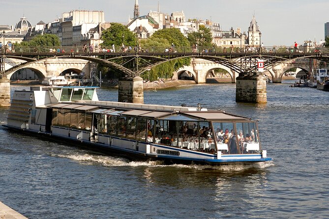 6 Hours Paris Private Trip Including 2 Hours Seine Cruise With Lunch - Lunch Options and Dining Experience
