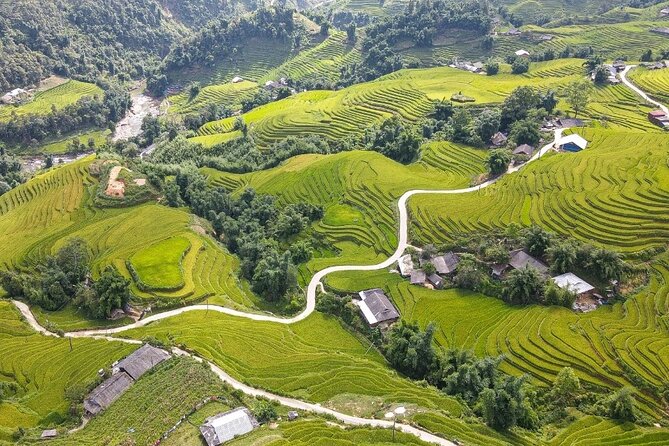 6 Hours Waterfalls and Tribal Villages Tour in Sapa, Vietnam. - Scenic Views and Photography Opportunities