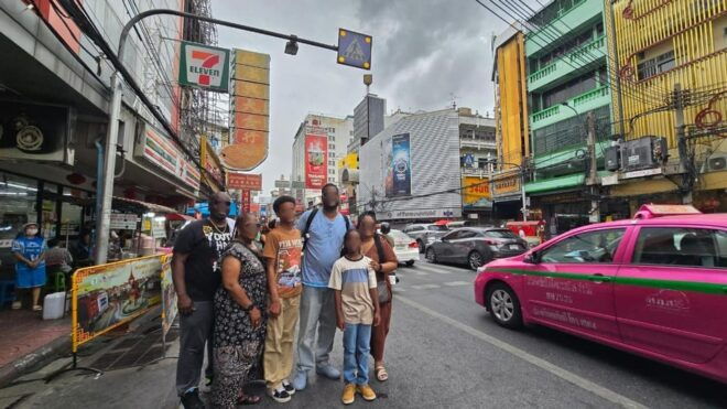 6 Market :Rom-Hub,Damnoen,Yaowarat,Sampeng,Pahurat,Pakklong - Tour Details and Duration