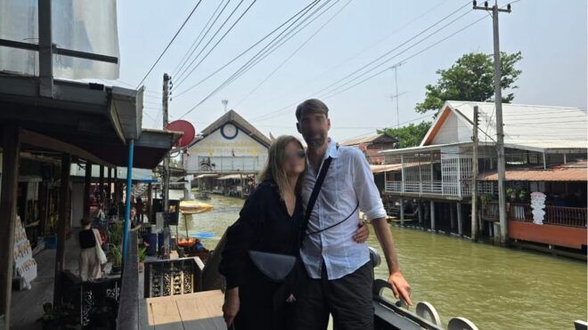 6 Market :Rom-Hub,Damnoen,Yaowarat,Sampeng,Pahurat,Pakklong - Whats Included in the Tour