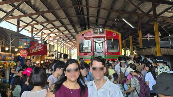 6 Market :Rom-Hub,Damnoen,Yaowarat,Sampeng,Pahurat,Pakklong - Preparing for Your Market Tour