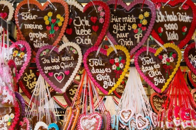 60 Min Cologne Workshop Personalize Gingerbread Heart 1 Beer - Additional Information