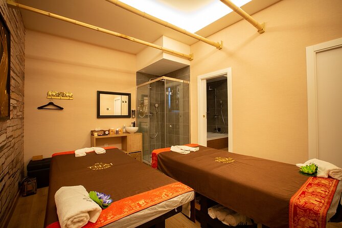 60 Min Couples MASSAGE to Choose and 30 Min Floral Bath THAI MASSAGE ALURA - How to Choose the Right Massage for You