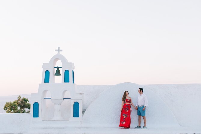 60 Minute Private Vacation Photography Session With Local Photographer in Santorini - What to Expect During Your 60-Minute Session