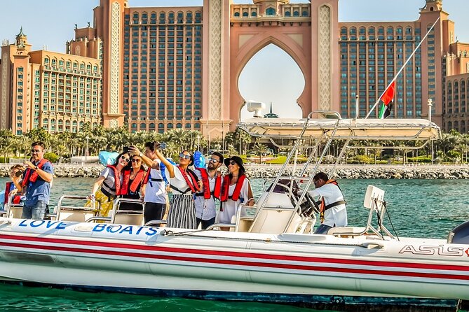60 Minute Speed Boat Ride in Dubai With Private Transfer - 60 Minute Speed Boat Ride