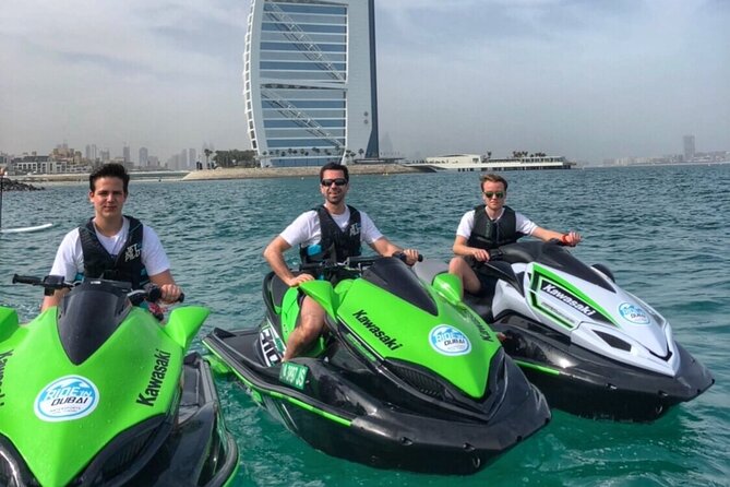 60 Minutes Thrilling Jet Ski Experience in Dubai Marina - Booking Confirmation and Accessibility