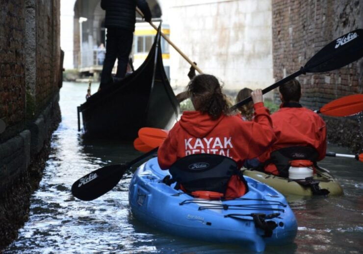 60 Quick Kayak Tour of Venice With Guide - Tour Includes