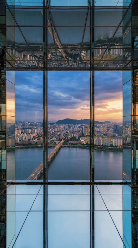 63 Sky Picnic Ticket - The 60th floor opens with mirrored rooms