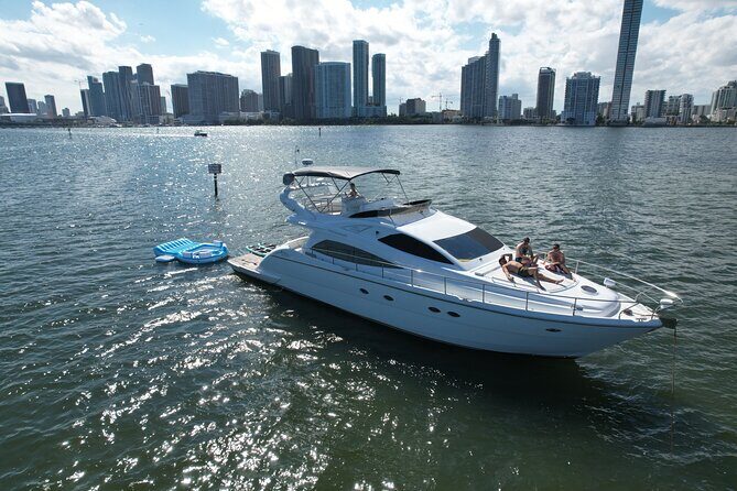65ft Yacht Charter in Miami - Good To Know