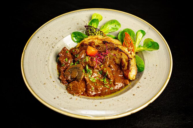 7 Course Dinner Cruise With Operetta and Folk Show - Price and Booking