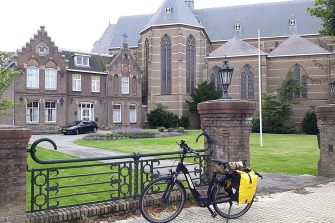7 Day All Inclusive E-Bike Trip in the Netherlands - Accommodation and Meals