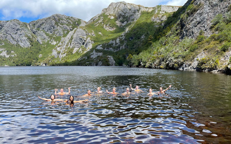 7 Day Grand Tasmania Small Group Guided Tour - Walking, driving and what a typical day feels like