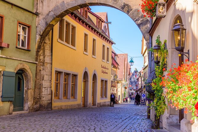 7-Day Private Tour of Paris and Barcelona - Pickup Information