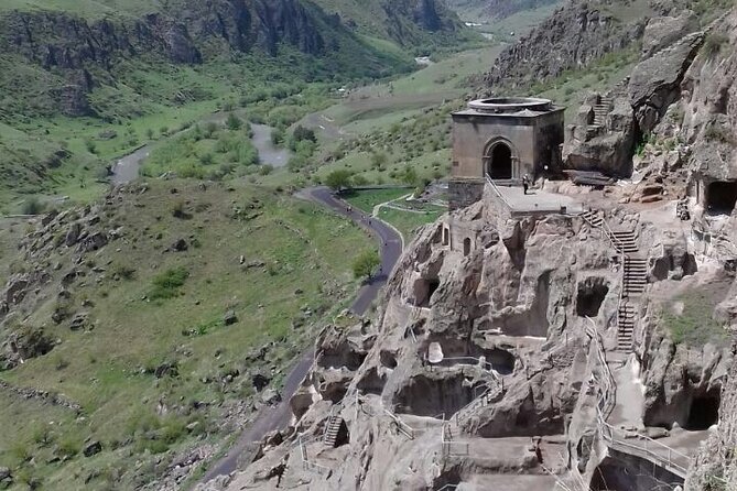 7-Day Small-Group Sightseeing Tour in Georgia From Tbilisi - Culinary Experiences