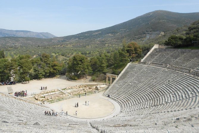 7 Day Tour in Ancient Greece, Mycenae, Delphi, Meteora, Vergina, Thessaloniki - Meteora: Monasteries and Majestic Rock Formations