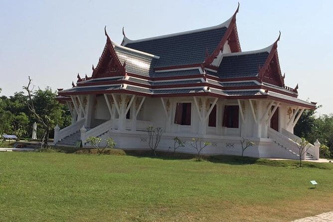 7 Days ABC Trek with Chitwan Safari Tour - FAQ