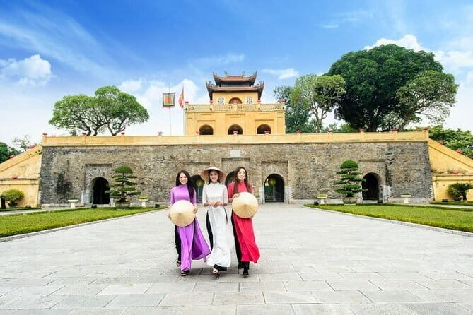 7 Days Explore Vietnam Trip - FAQs